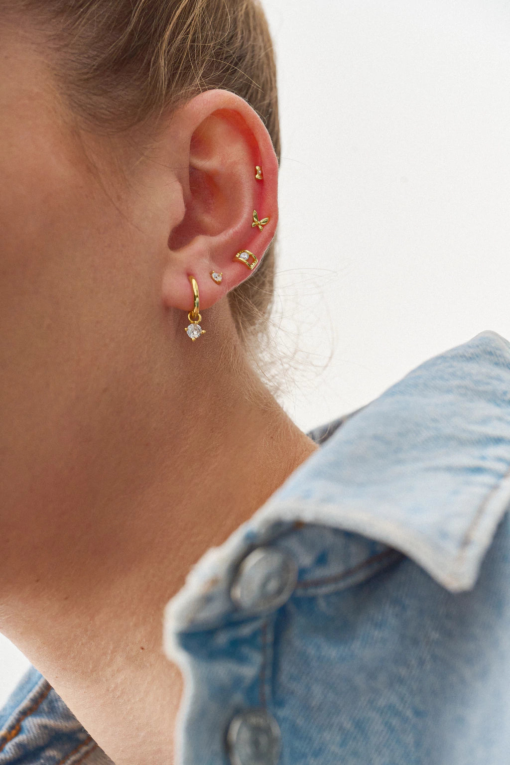 Pasante Cubic Doble Lines Gold (Unidad)